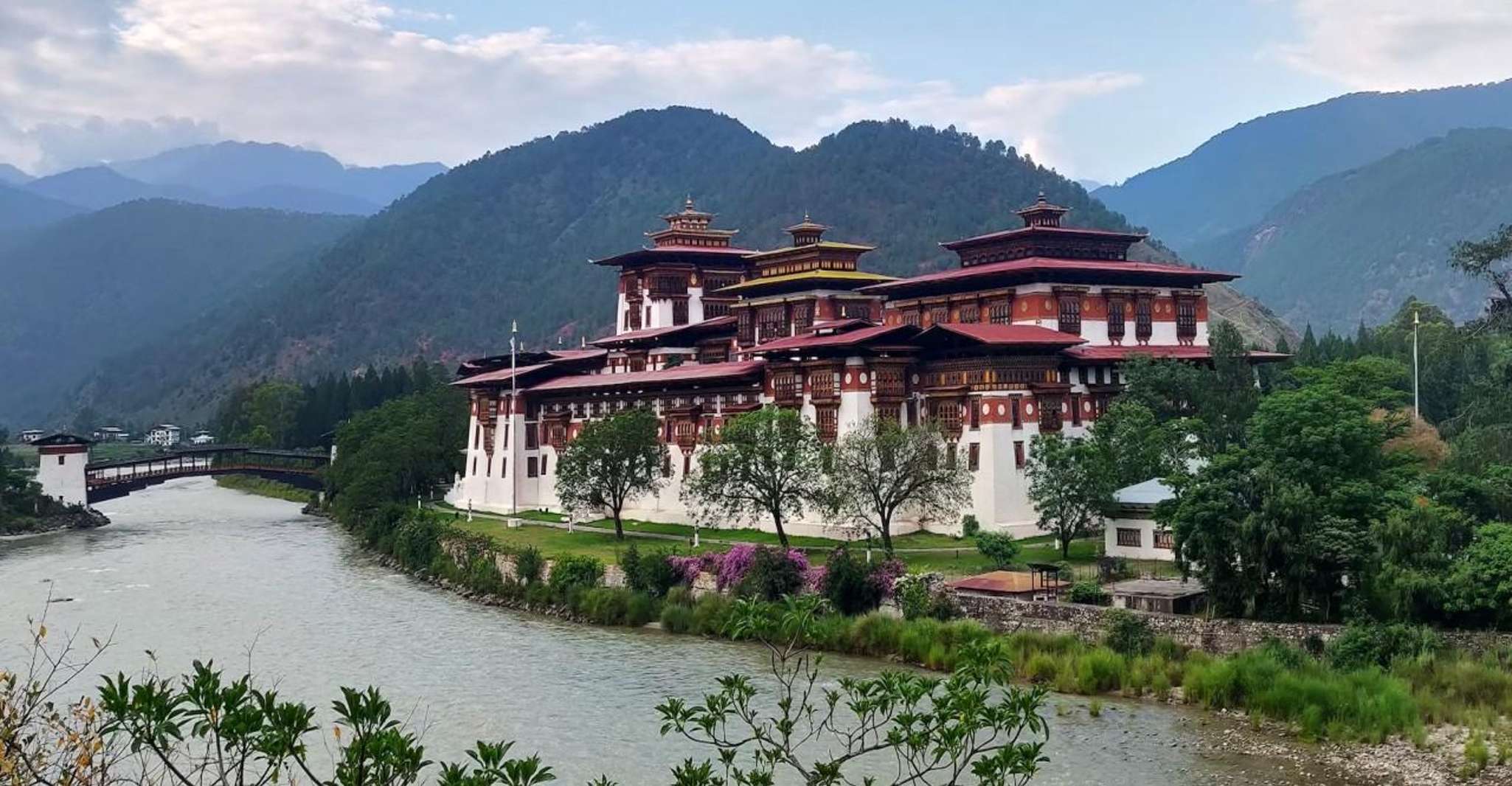 Bhutan Tour for 6-day - Housity