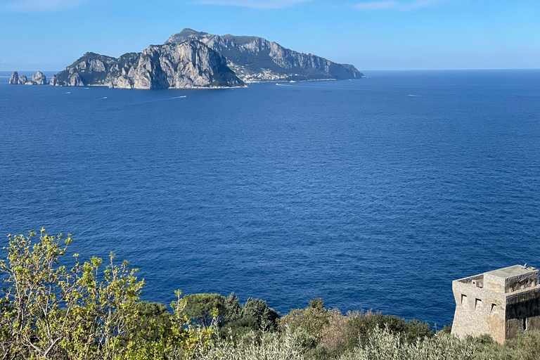 SORRENTO AMALFI COAST: TREKKING AND OVERNIGHT IN NERANO BAY BAY OF NERANO: hiking guide trekking and overnight in Nerano