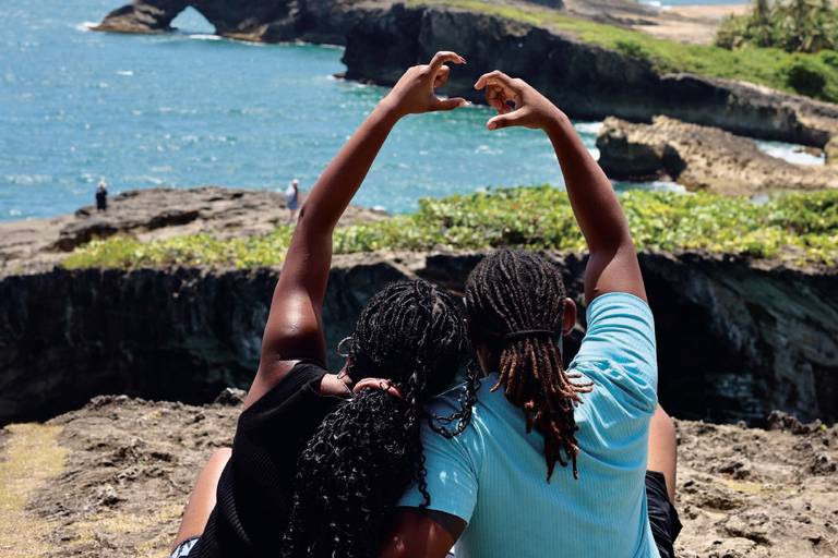 Puerto Rico: Cueva del Indio, Waterfalls, & Beach Tour