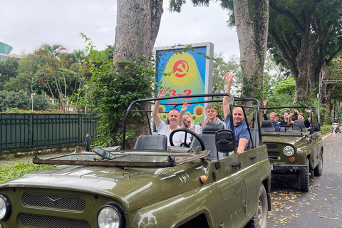 Histoire, culture, visites et divertissements à Hanoï en JeepHanoi Highlights &amp; Secret Spots Jeep Adventure
