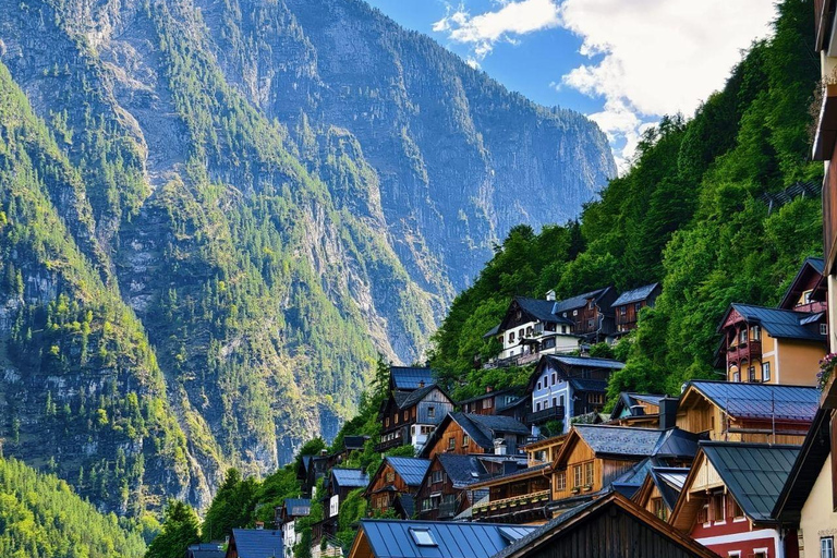 Hallstatt: Guided one day trip from Vienna (small group)