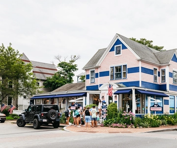Boston: Martha's Vineyard Day Trip with Optional Island Tour