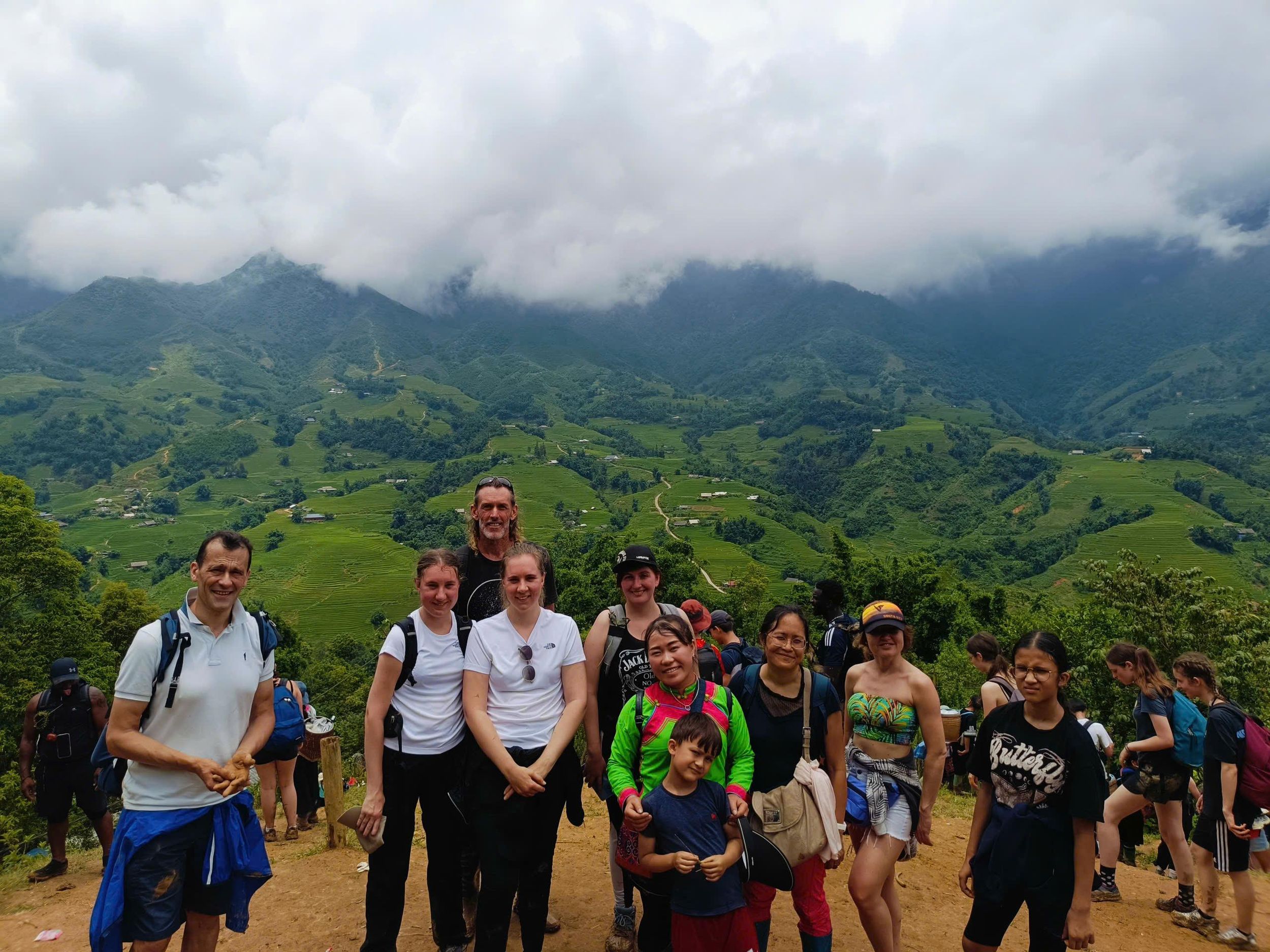 In Sapa: 1 Tag Bergwanderung, Besuch schöner Dörfer