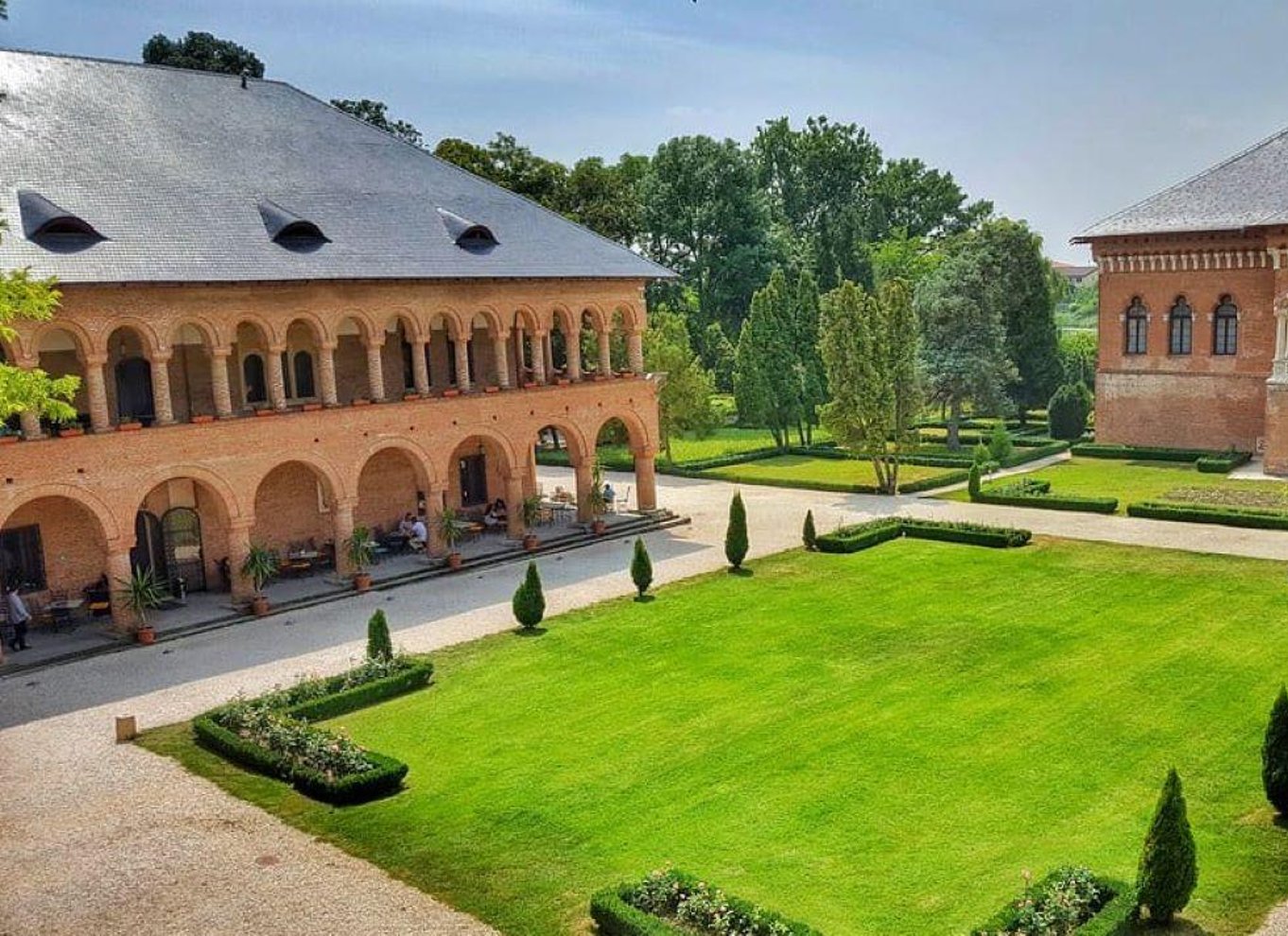 Privat tur fra Bukarest til Draculas grav og Mogosoaia