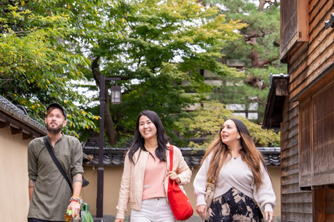 Kanazawa: Samurai and Geisha Culture Walking Tour with Lunch