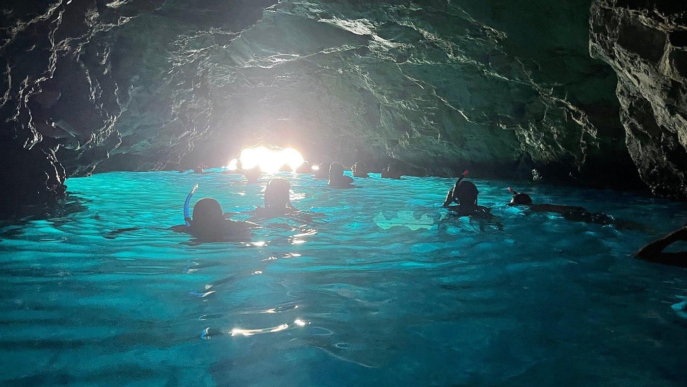 Dubrovnik: Blaue Höhle & Sunj Beach Bootstour mit Getränken
