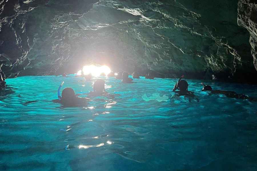 Dubrovnik: Blaue Höhle & Sunj Strand Bootstour mit Getränken. Foto: GetYourGuide