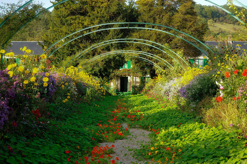 Vanuit Parijs: Bezoek aan het huis van Monet en zijn tuinen in Giverny