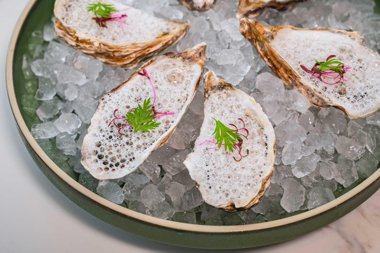 Bangkok : OXBO au Millennium Hilton Bangkok : forfaits F&amp;BSet Premium avec cocktail et vin pour 2 personnes