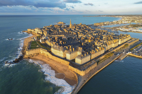 Saint-Malo: zapierające dech w piersiach krajobrazy i historyczna wycieczka piesza