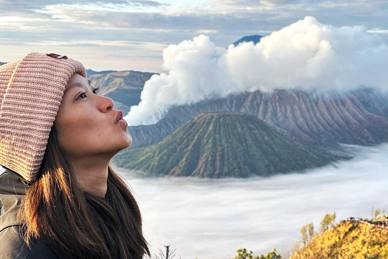 Da Yogyakarta: Tour 3D del Monte Bromo e della Cascata Tumpak Sewu