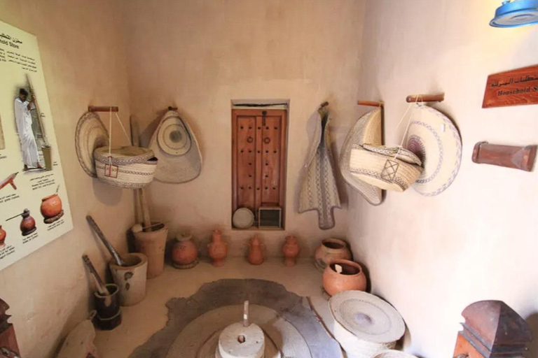 Salalah East: Taqah Castle, Sumhuram, & Wadi Dirbat Tour