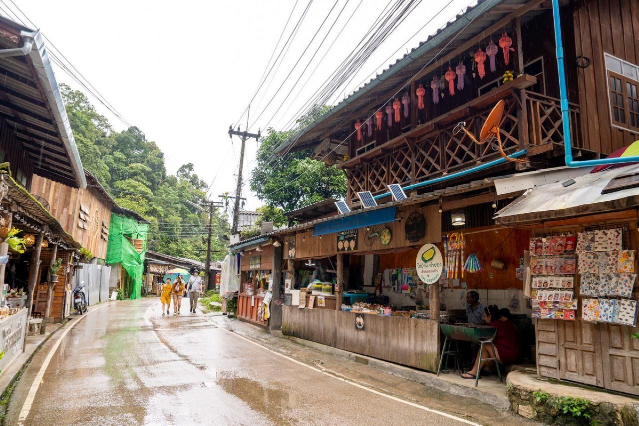 Chiang Mai: Dorf Mae Kam Pong & heiße Quelle – Tagestour