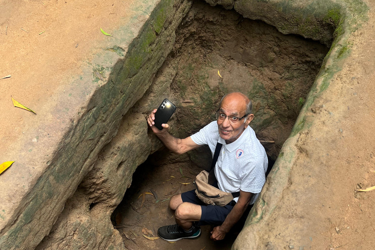 Black Virgin Mountain,Cu Chi Tunnels, Cao Dai By Motorbike