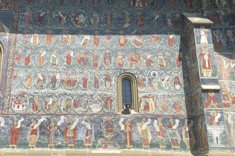 UNESCO Monasteries & Traditional Arts Day Tour from Iași