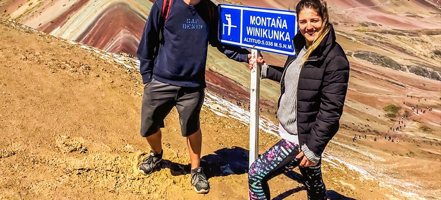 Cuzco: Excursión de un día a la Montaña del Arco Iris y al Valle Rojo (Opcional)