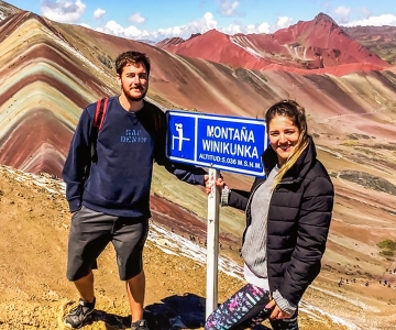 Cuzco: Excursión de un día a la Montaña del Arco Iris y al Valle Rojo (Opcional)