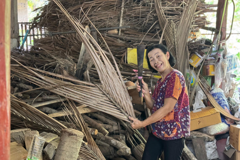 Bangkok: Railway Market & Floating Market Private Tour