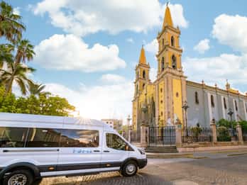 Mazatlan: Old Town Sightseeing and Golden Zone