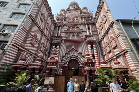 Colombo: All Inclusive - Private Tuk Tuk City Tour