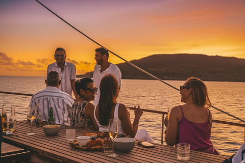 Havannah Harbour Sunset Cruise +Dinner (No Transfer/Own Way)