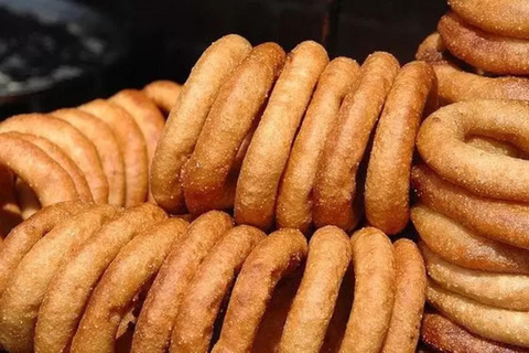 Kathmandu: Morning Market Tour with Nepali Breakfast