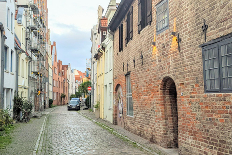 Lübeck: Guided Walking Tour Seafarers&#039; Quarter