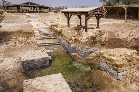 Vanuit Amman: Dagtrip naar de berg Nebo, Madaba en de doopplaatsAlleen vervoer