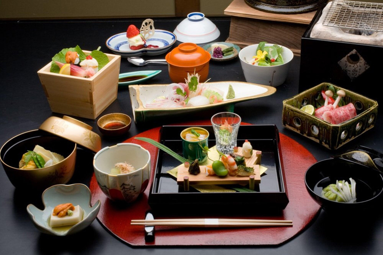 Kyoto: Kaiseki Reservation at Hanasaki Manjiro [Lunch] Murasame Kaiseki Course