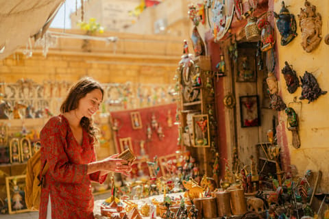 Jaipur: Guided Shopping Tour Experience with Female Expert