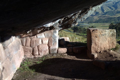 Cuzco: ÑAUPA IGLESIA - QUILLARUMIYOQ EXPLORATION Cuzco: EXPLORATION ÑAUPA CHURCH - QUILLARUMIYOQ