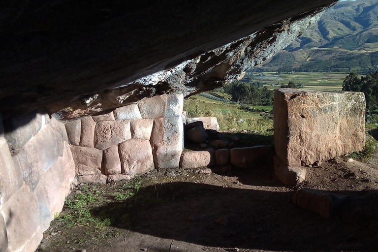 Cuzco: ÑAUPA IGLESIA - QUILLARUMIYOQ EXPLORATIE