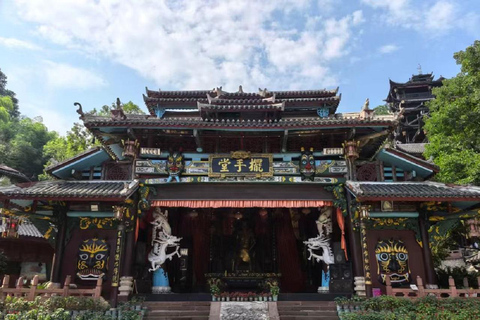 Zhangjiajie: Tianmen Mountain and Tujia Folk Park Tour Zhangjiajie: Private Tour of Tianmen Mountain and Tujia Folk