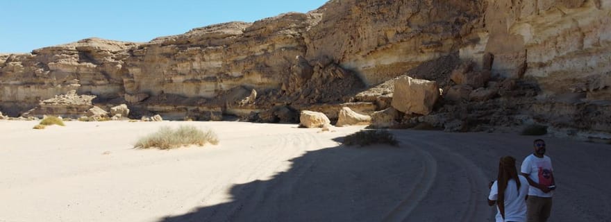 Hurghada : Randonnée, dîner et observation des étoiles