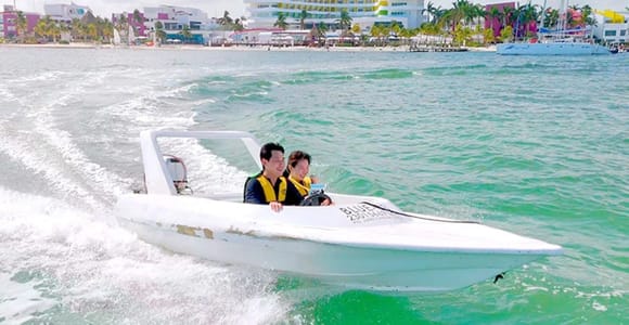 Cancun: Self-Drive Speed Boat Tour in Nichupte Lagoon