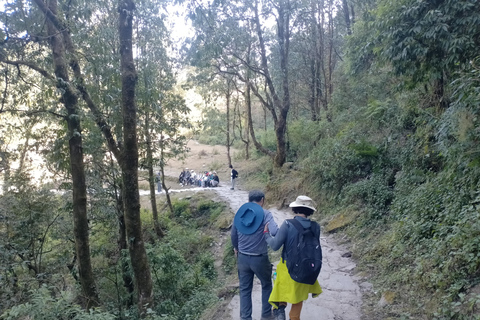 波塔纳与澳大利亚营地短途徒步（从博卡拉出发）短途徒步：从博卡拉出发前往波塔纳与澳大利亚营地