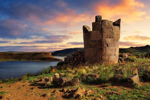 Puno: Airport transfer to Puno with a tour of the Sillustani Chullpas