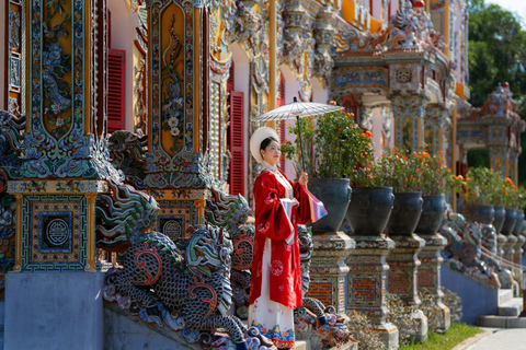 Hue: Photoshoot at Imperial City and Riverside Paths