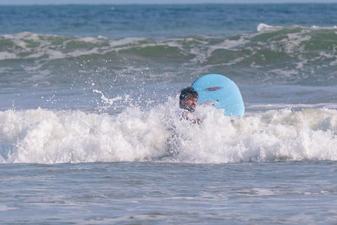 Surf & Stay – Beginner Surf Lessons with Stand‑Up Guarantee Mirissa: Surfing Lesson with Equipment & ISA Instructor