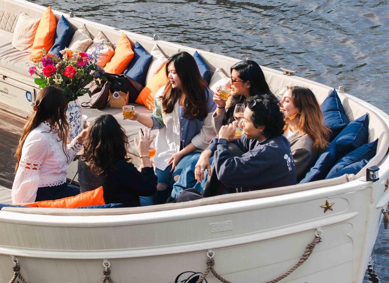 Amsterdam: Luksus-kanalrundfart med cocktails og snacks