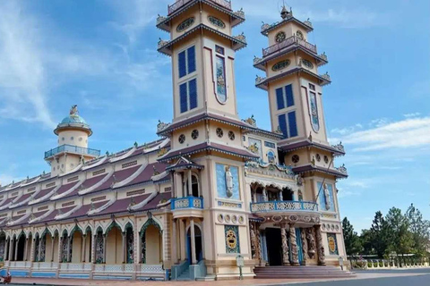 Túneis de Cu Chi e Templo Cao Dai (Montanha Ba Den) Dia inteiro