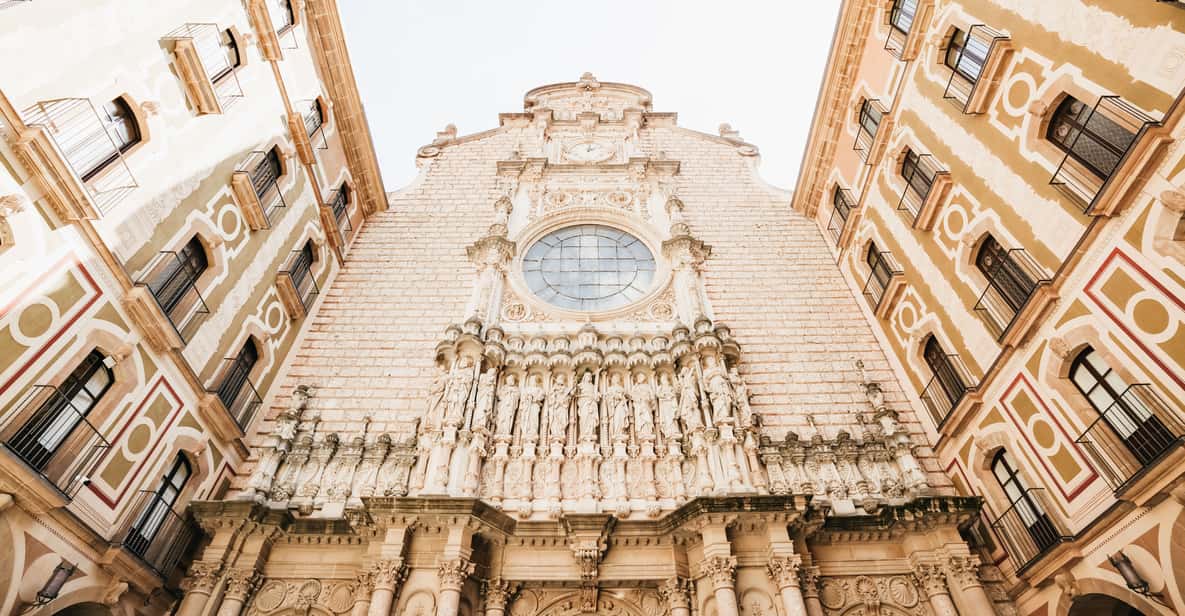 Afbeelding 12 van Barcelona: Montserrat, tandwielbaan, Zwarte Madonna en wijnmakerij