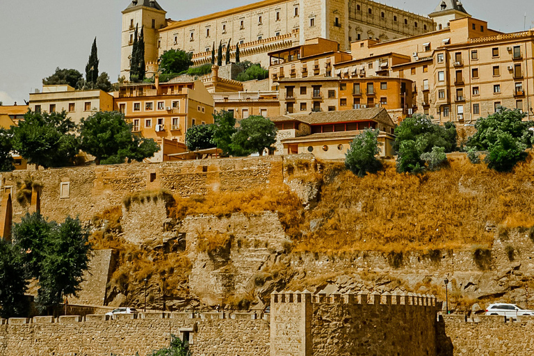 Monumental Toledo: Private Historical and Panoramic Immersive Tour Monumental Toledo: Private Historical and Panoramic Immersive Sightseeing Tour