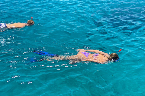 Puerto viejo de La Canea: crucero de lujo en catamarán al atardecer con vinoCrucero privado de lujo en catamarán al atardecer con vino