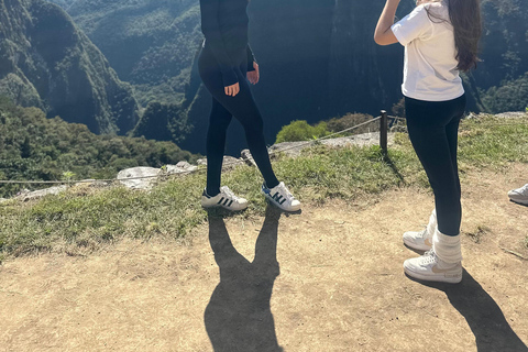 From Cusco: 2 Days, Sacred Valley and Machu Picchu via the scenic route Panoramic Train & Standard Hotel with Lunch in Machu Picchu