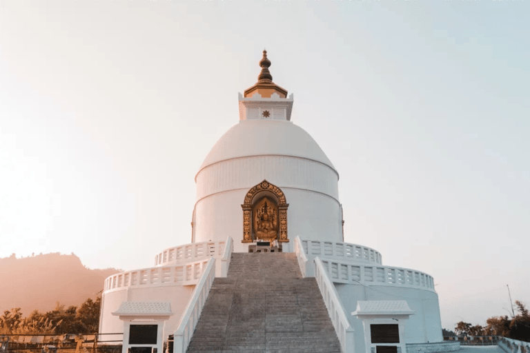 Pokhara in 12 uur: Zonsopgang, avontuur en landschappelijke schoonheid