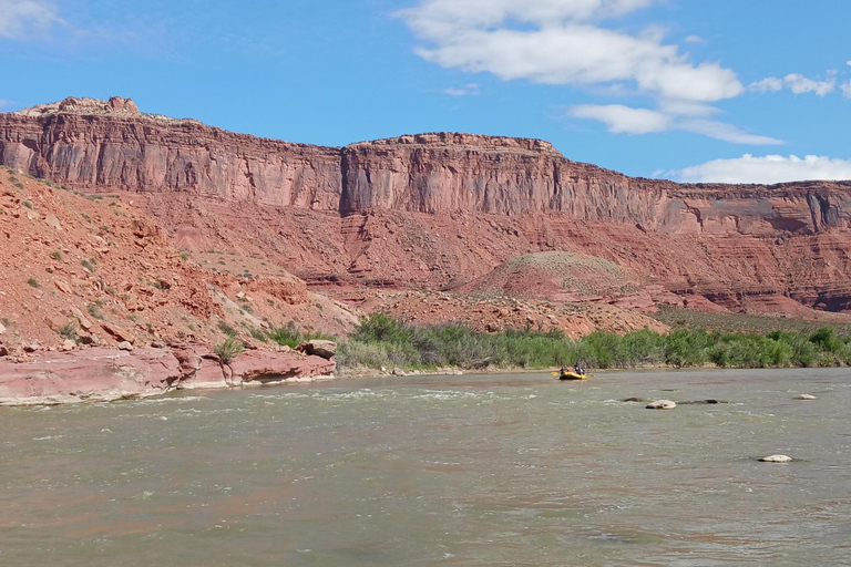Moab: Fisher Towers Half-Day Rafting Trip