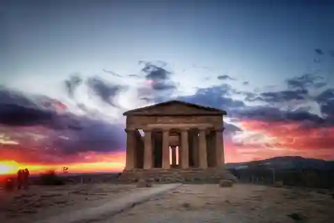 Valley of the Temples at sunset and Wine Tasting at night