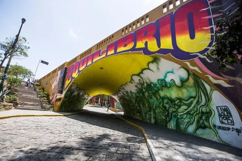 Barranco y Callao: Un recorrido bohemio y vibrante en Lima