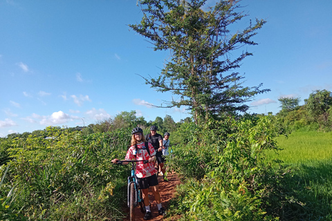 Indiana Jones: Guided Jungle Trails and Temples Bike Tour